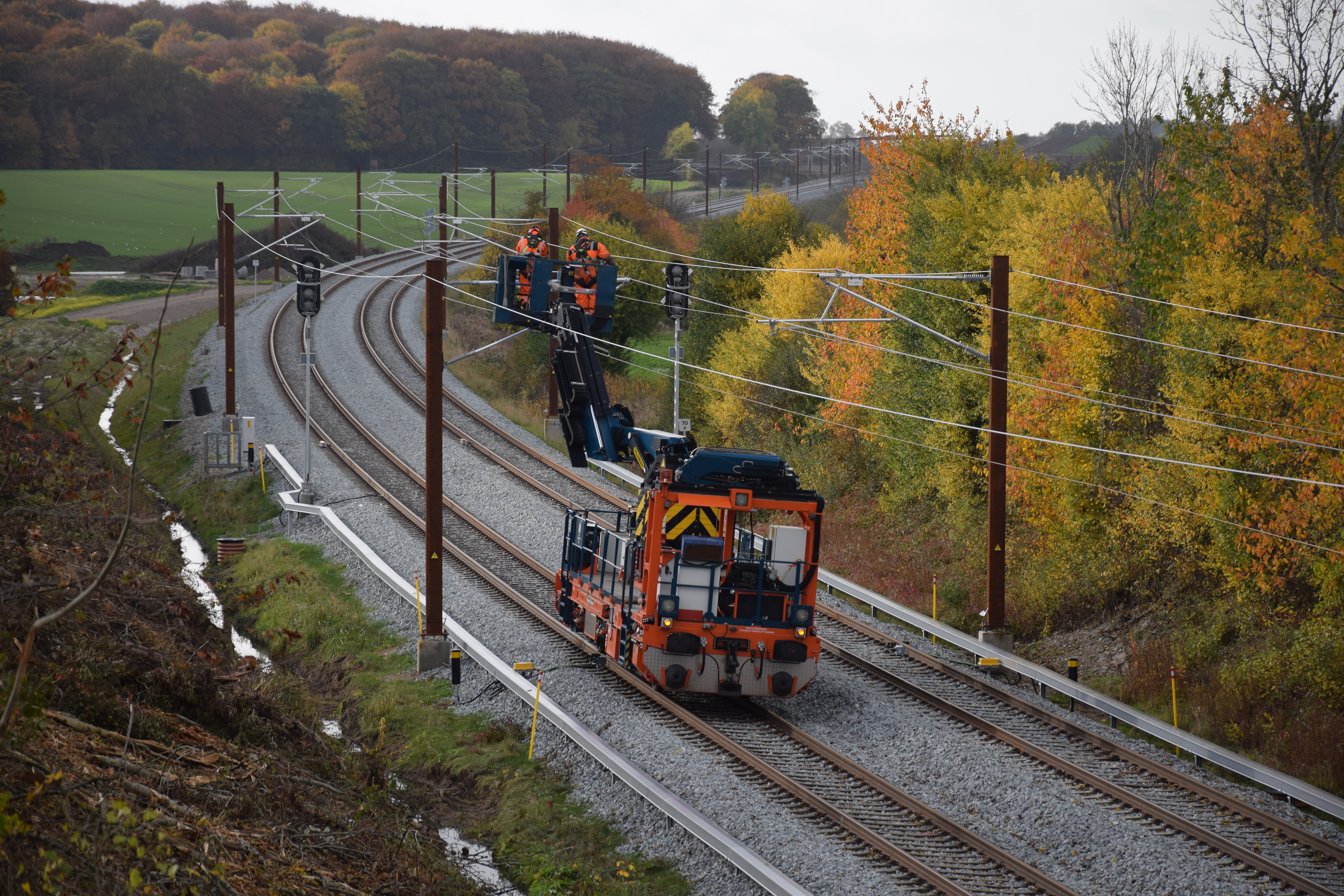 Opsætning af kørestrømsledninger mellem Ringsted og Næstved