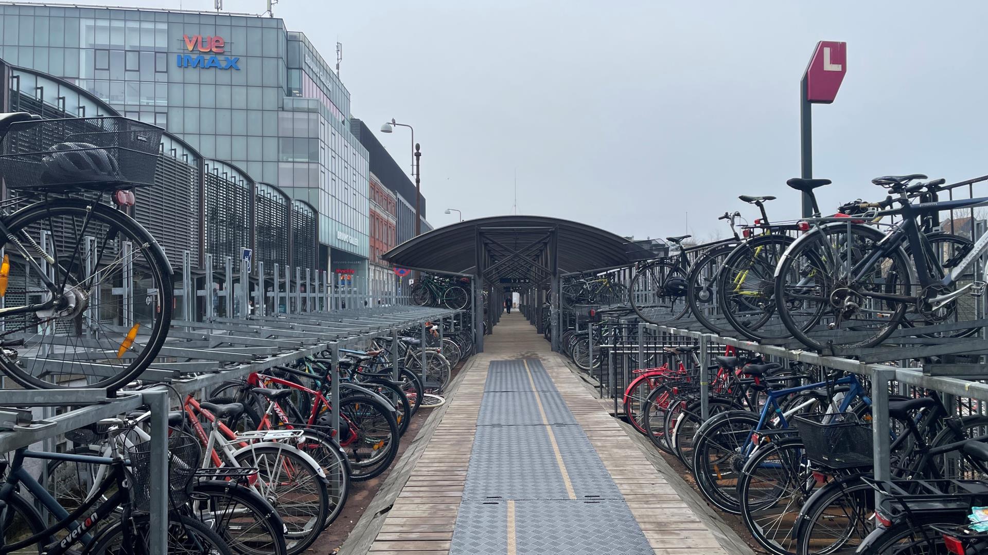 Cykelbroen langs Bruuns Bro
