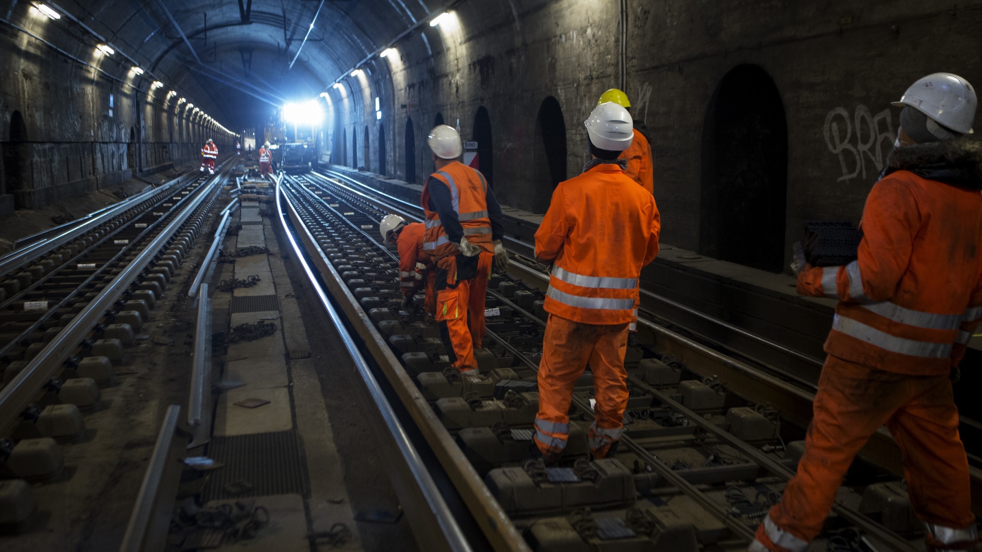 Sporarbejde i tunnel